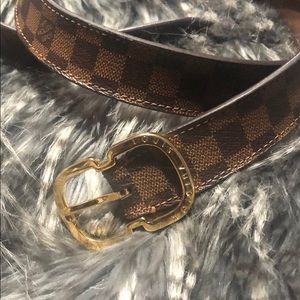 Louis Vuitton Mini belt